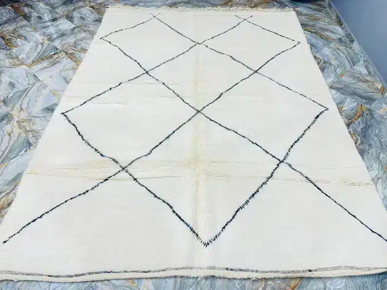 Marokkolainen Beni Ourain matto 255cm x 347cm