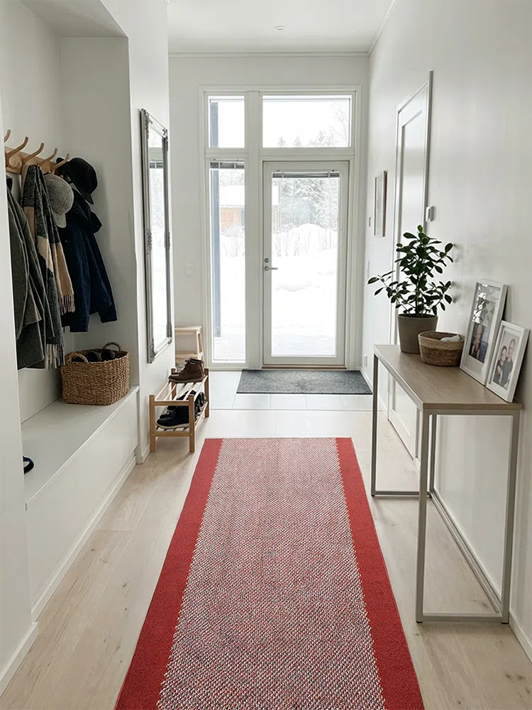 Port punainen käytävämatto leveys 80cm